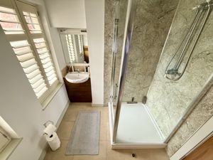 Photo 7- click for photo gallery